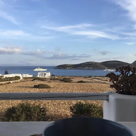 Island White Apartment