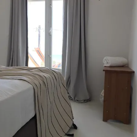 Apartment Island White *